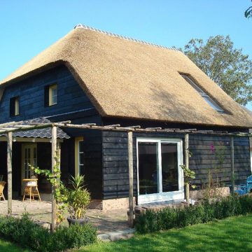 Zijaanzicht nieuw boerderijgedeelte