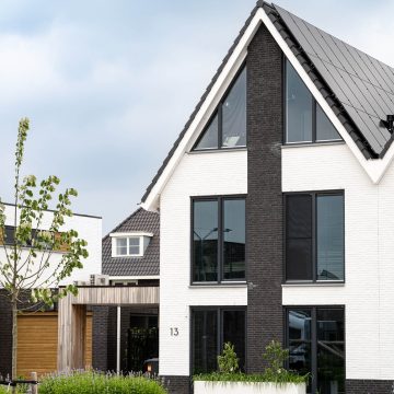 Ruim opgezet met veel groene beplanting